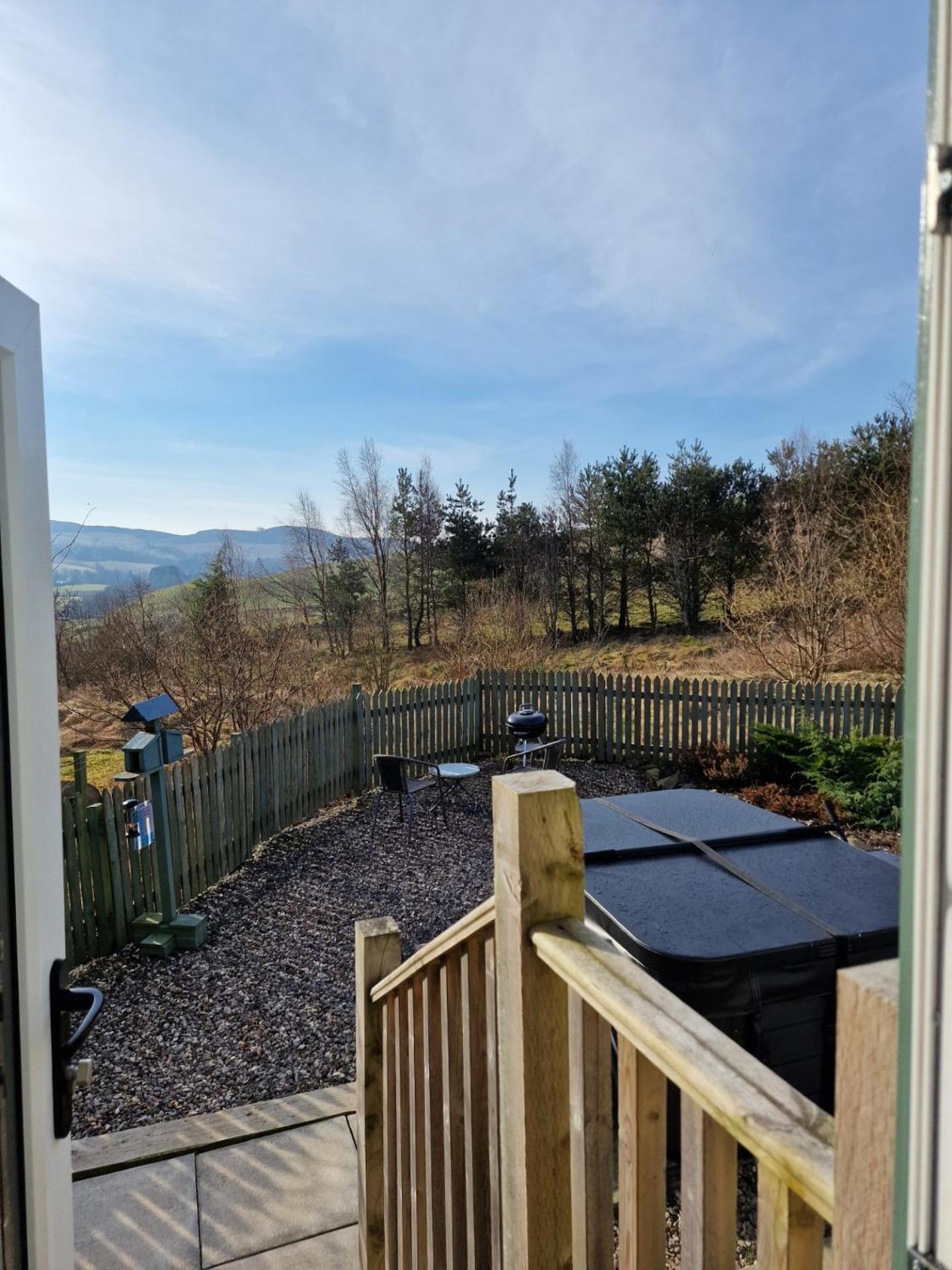 Dalnoid Cottages & Treehouses Nr Glenshee Kültér fotó