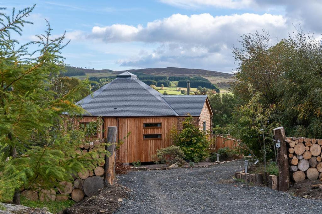 Dalnoid Cottages & Treehouses Nr Glenshee Kültér fotó