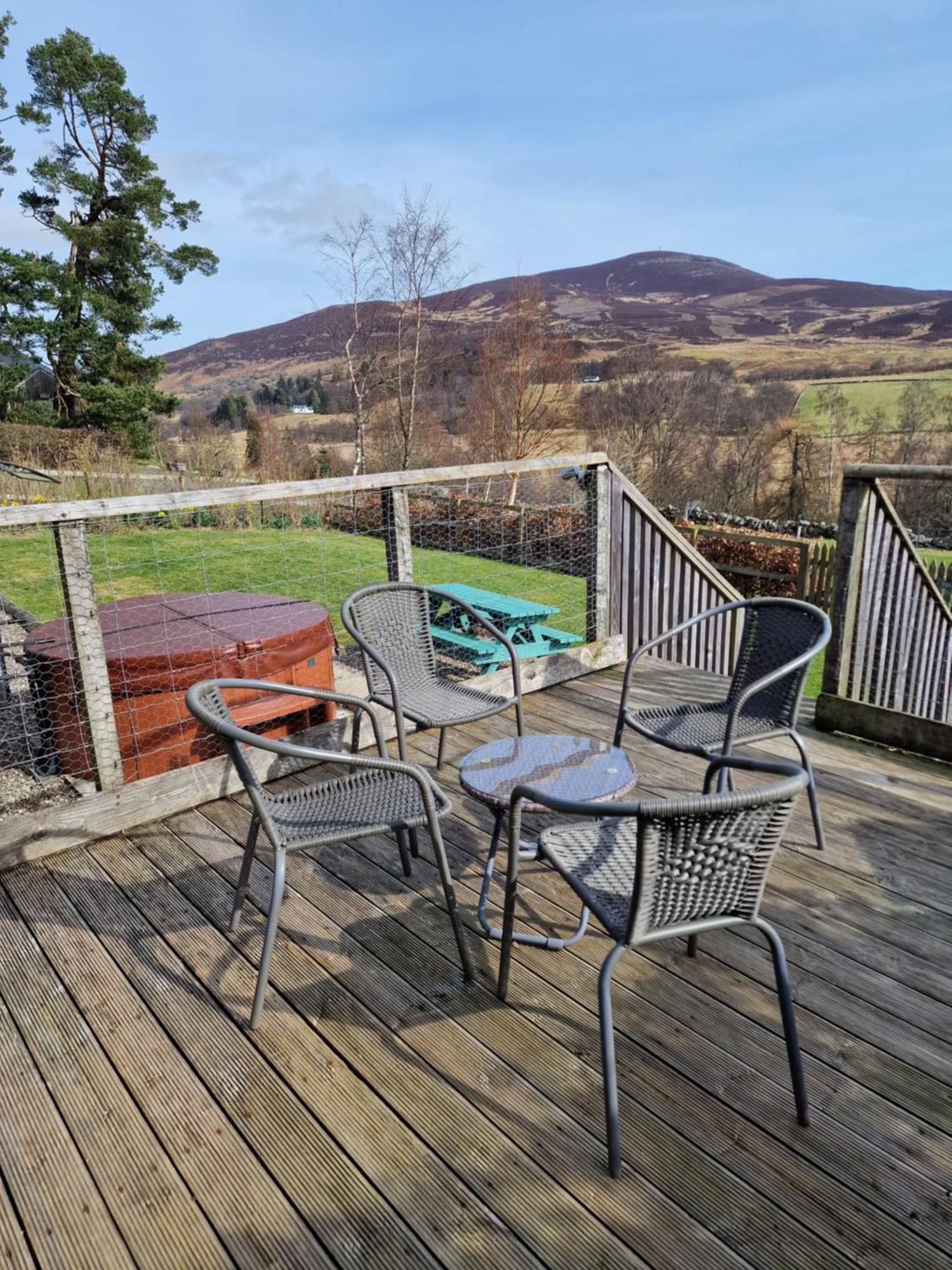 Dalnoid Cottages & Treehouses Nr Glenshee Kültér fotó