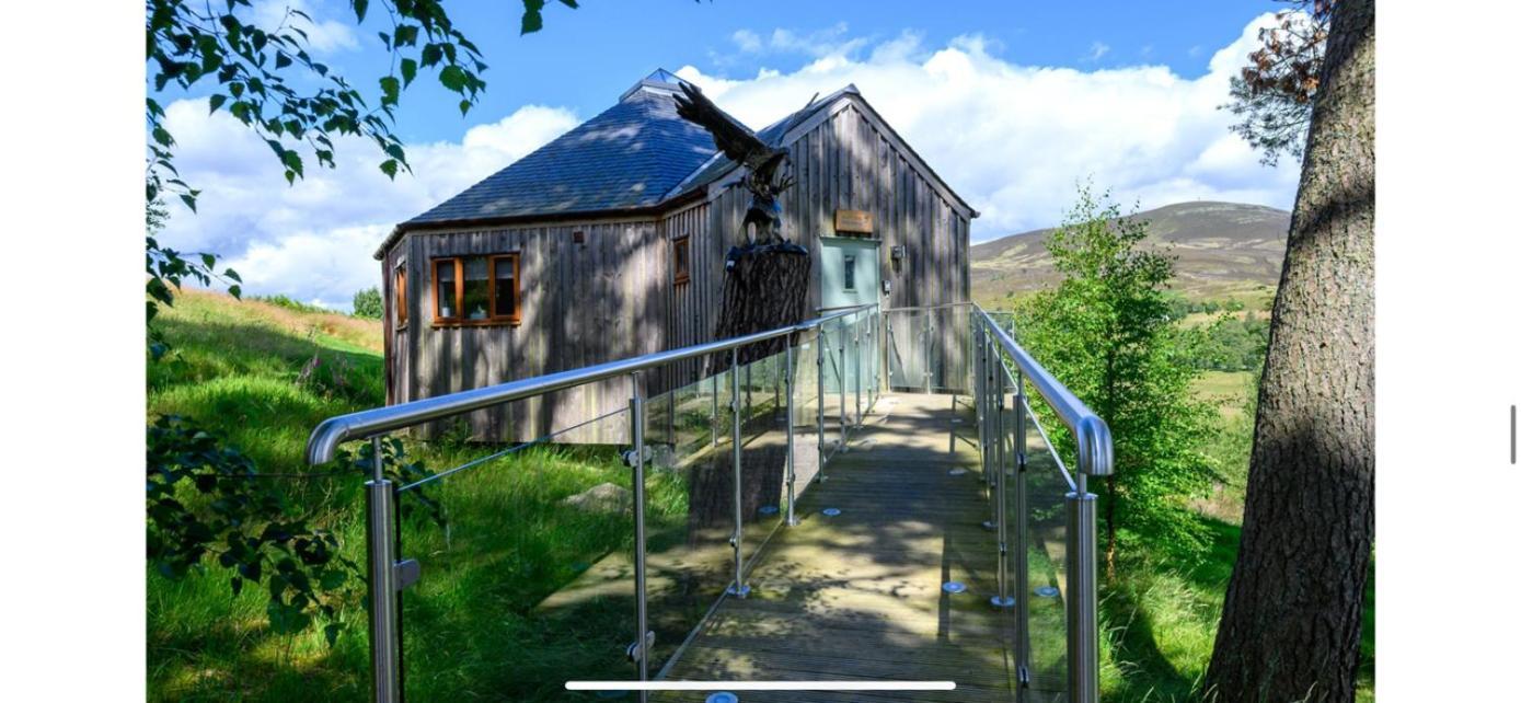 Dalnoid Cottages & Treehouses Nr Glenshee Kültér fotó
