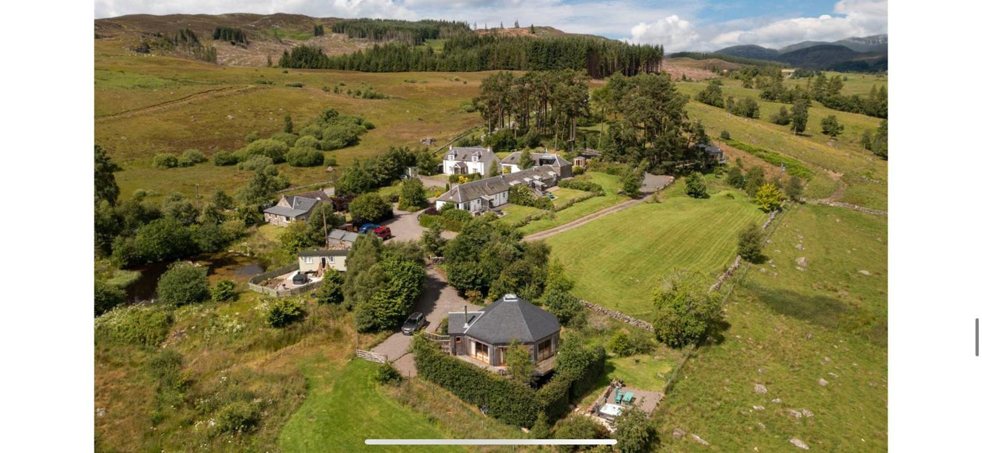 Dalnoid Cottages & Treehouses Nr Glenshee Kültér fotó