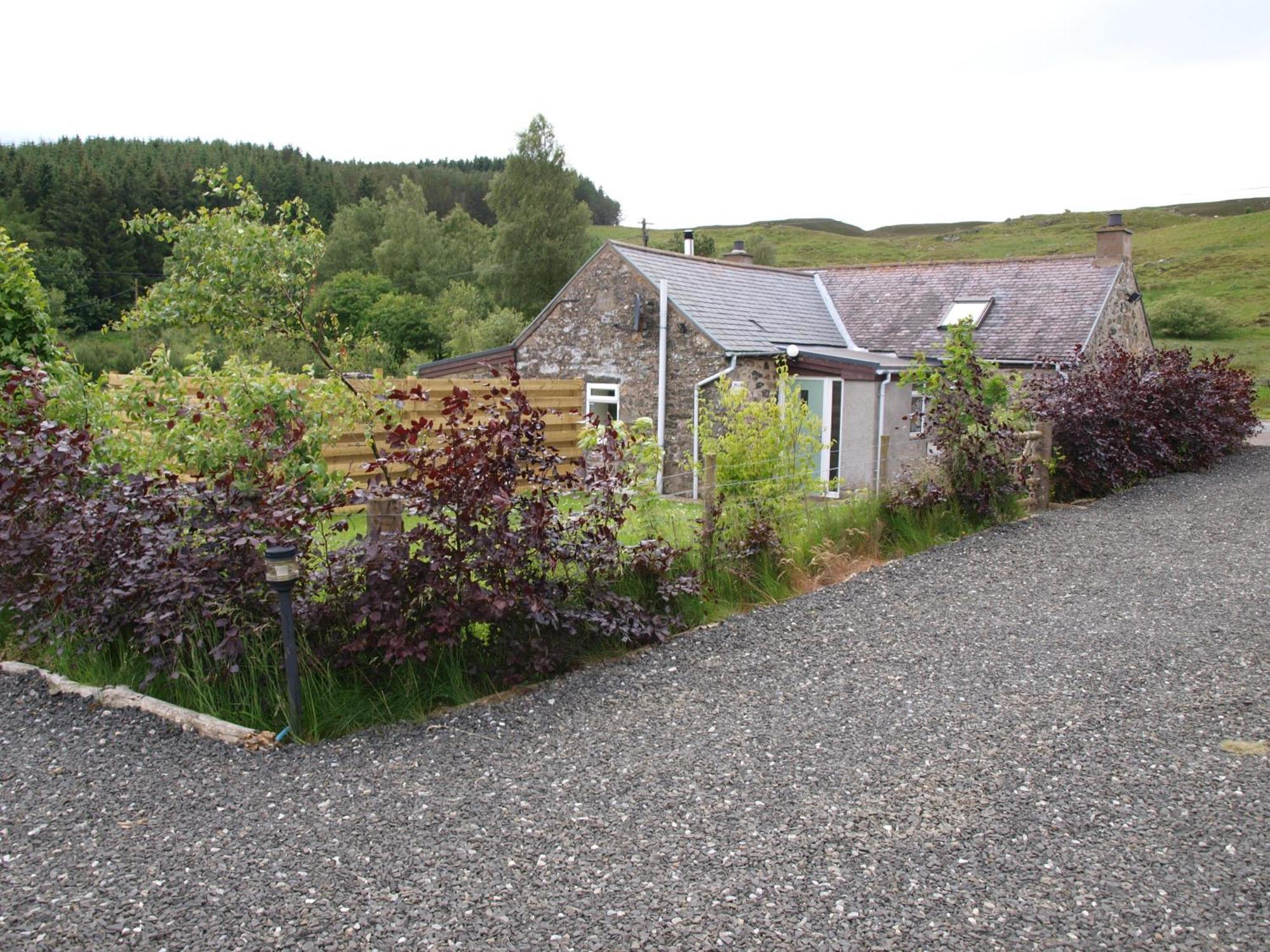 Dalnoid Cottages & Treehouses Nr Glenshee Kültér fotó